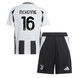 Buy Juventus Weston McKennie #16 Cheap Home Stadium Kit for Kids 2024-25 Football Jerseys For Sale Juventus Weston McKennie #16 Cheap Home Stadium Kit for Kids 2024-25 Football Jerseys