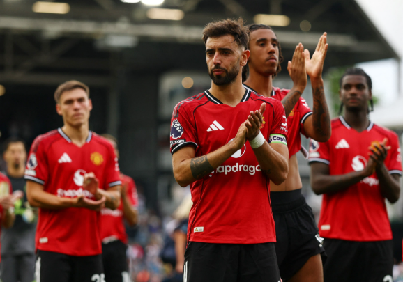 Dramatic draw between Fulham and Manchester United at Craven Cottage!-1